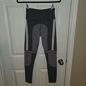 TNA Gray Colourblock Leggings